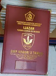 Cover map hardcover dengan logo emboss